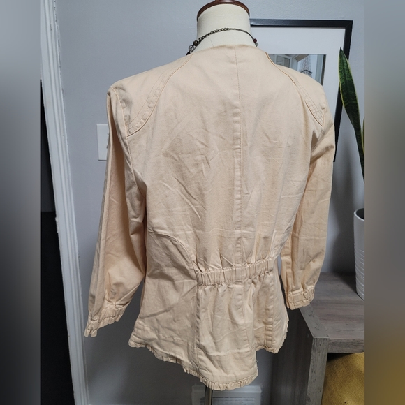 Jacket - Picture 2 of 9